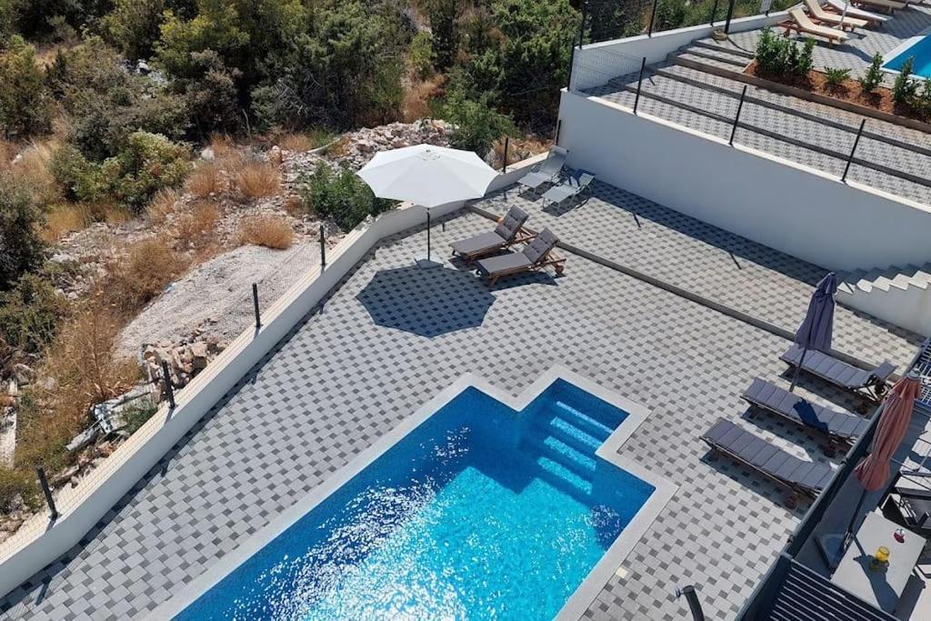 טרוגיר Apartment Vista Oasis With Pool And Terrace מראה חיצוני תמונה
